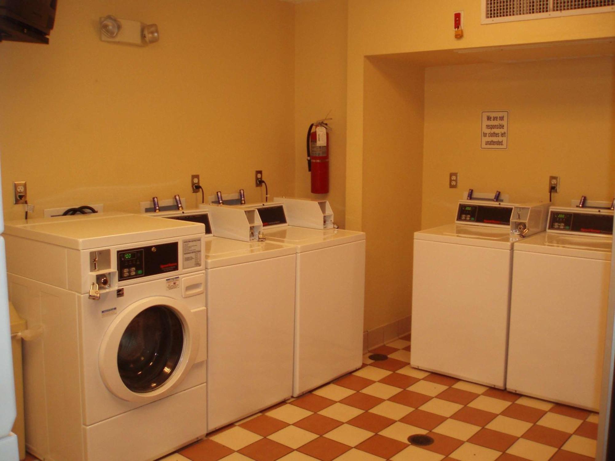 Extended Stay America Select Suites - Jacksonville - Baymeadows Екстериор снимка