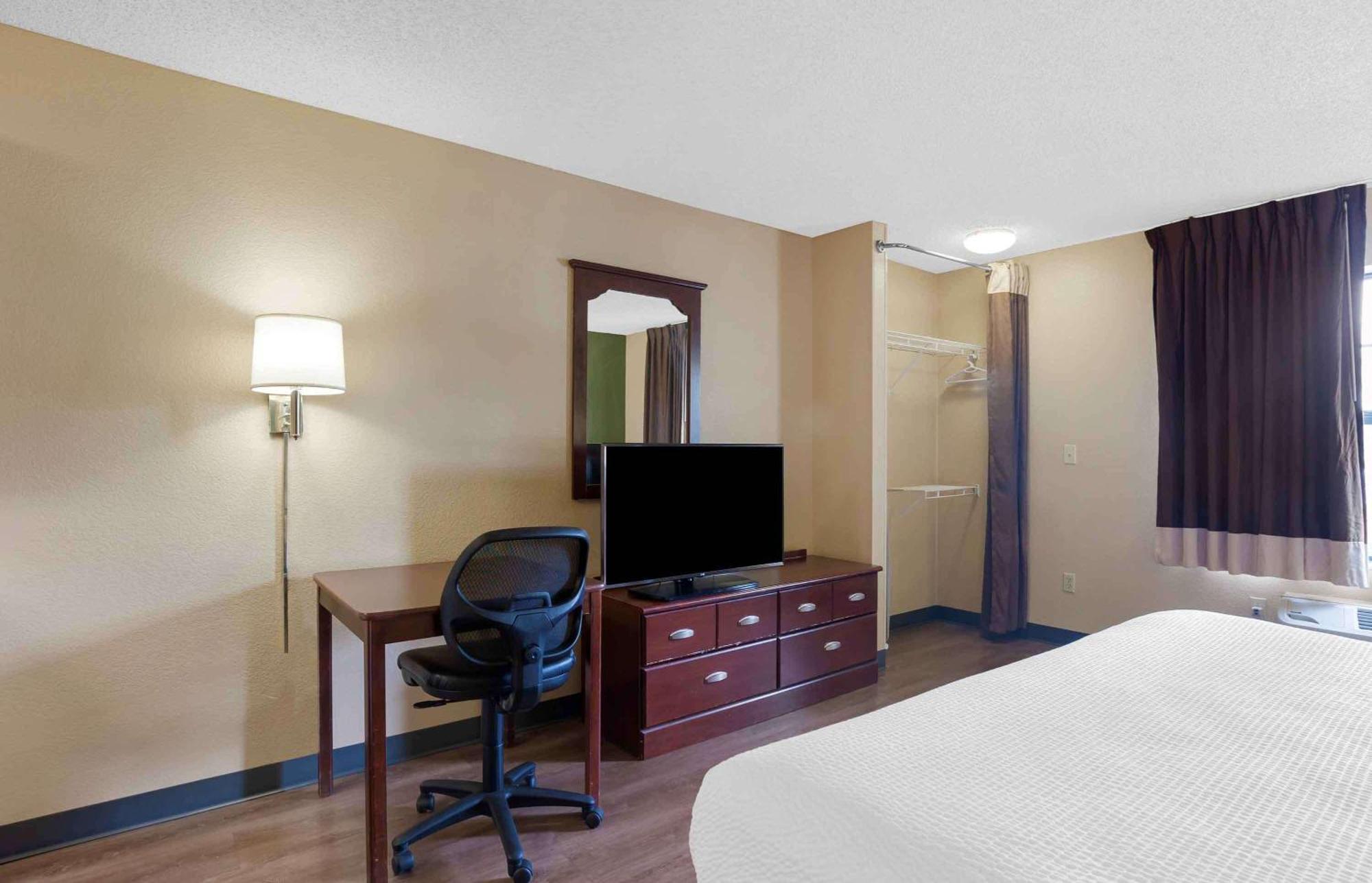 Extended Stay America Select Suites - Jacksonville - Baymeadows Екстериор снимка